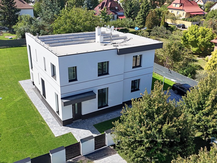 Prodej rodinného domu 256 m², pozemek 1 303 m² - foto 3