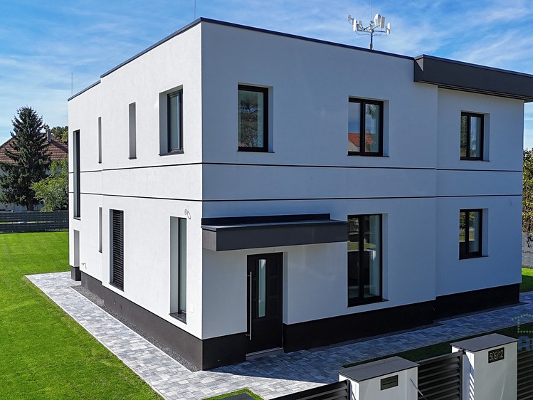 Prodej rodinného domu 256 m², pozemek 1 303 m² - foto 5