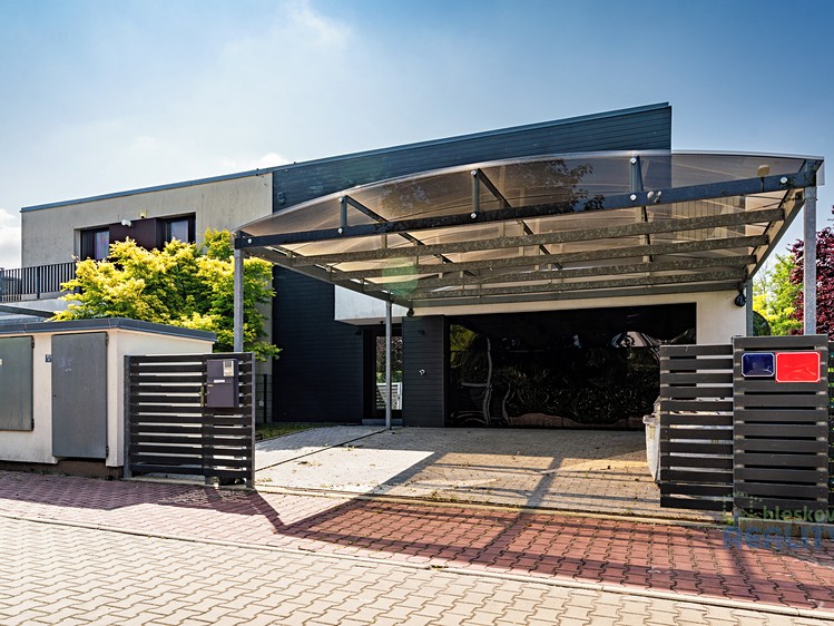 Prodej  rodinného domu 241 m², pozemek 119 m² - foto 5