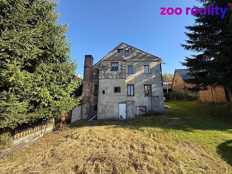 Prodej rodinného domu 200 m², pozemek 125 m² - foto 2