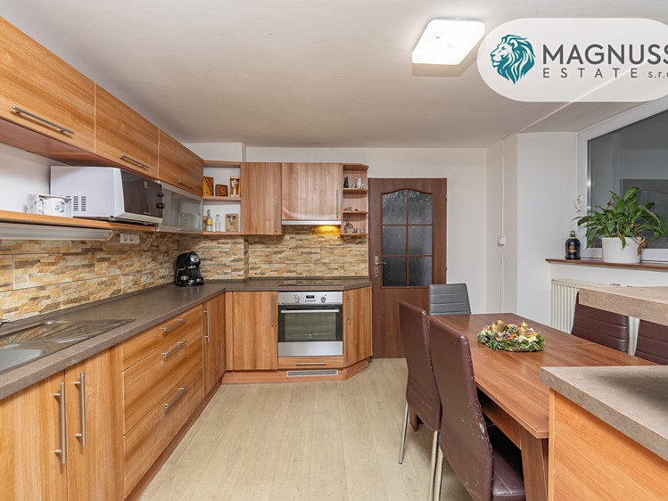 Prodej rodinného domu 119 m², pozemek 128 m² - foto 2