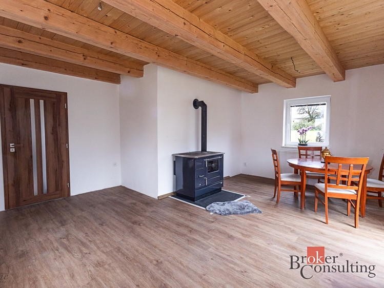 Prodej  rodinného domu 70 m², pozemek 874 m² - foto 3