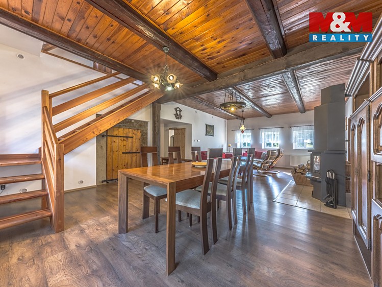 Prodej chalupy 250 m², pozemek 1 276 m² - foto 6