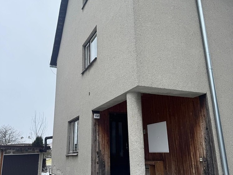 Prodej  vícegeneračního domu 280 m², pozemek 633 m² - foto 3