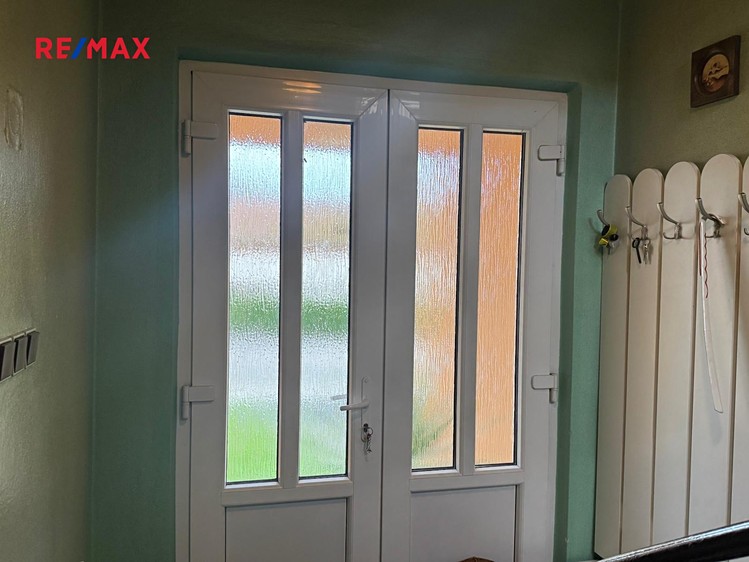Prodej  rodinného domu 400 m², pozemek 941 m² - foto 4