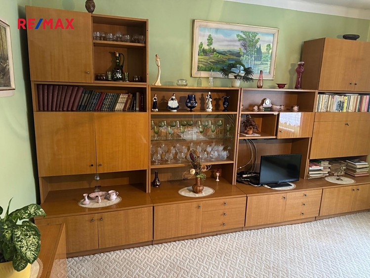 Prodej  rodinného domu 400 m², pozemek 941 m² - foto 8