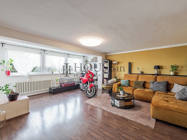 Prodej rodinného domu 192 m², pozemek 1 249 m² - foto 2