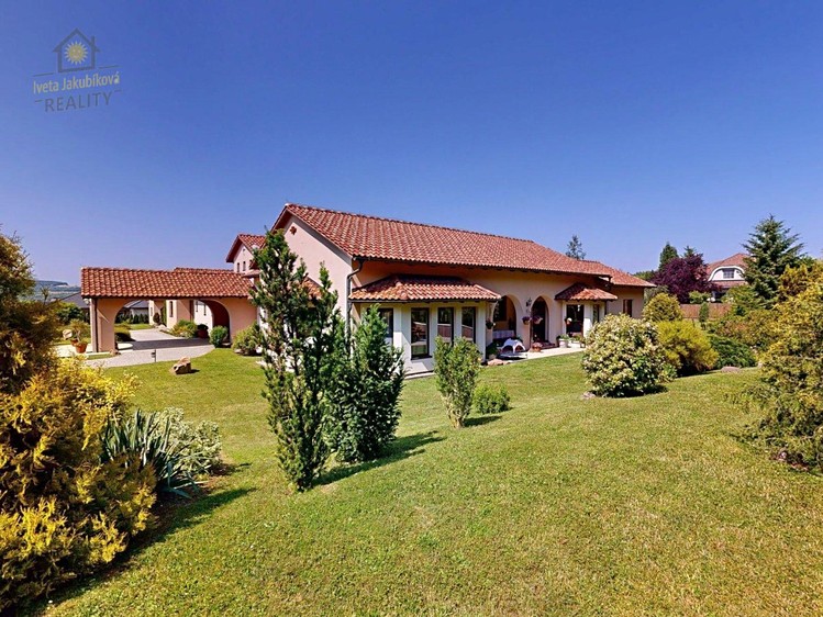 Prodej rodinného domu 889 m², pozemek 7 174 m² - foto 6