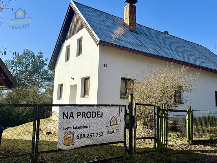 Prodej rodinného domu 148 m², pozemek 2 324 m² - foto 3
