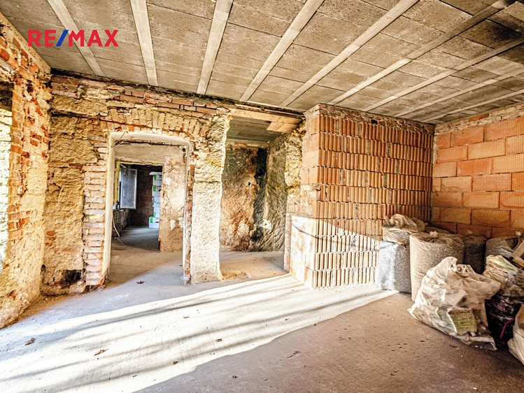Prodej rodinného domu 65 m², pozemek 1 334 m² - foto 1