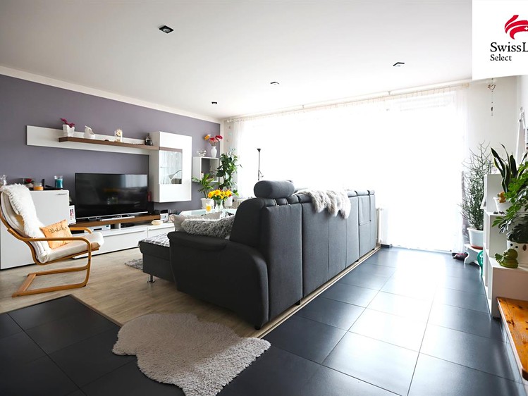 Prodej rodinného domu 144 m², pozemek 929 m² - foto 2