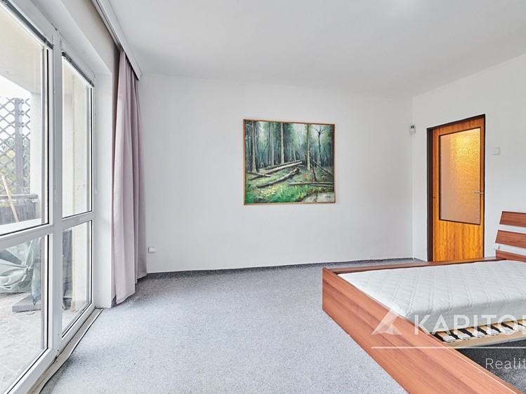 Prodej rodinného domu 177 m², pozemek 294 m² - foto 4