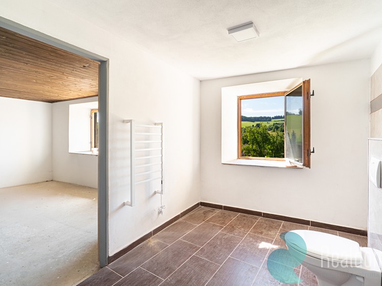 Prodej chalupy 290 m², pozemek 1 067 m² - foto 4