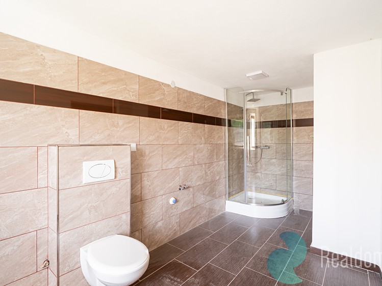 Prodej chalupy 290 m², pozemek 1 067 m² - foto 3