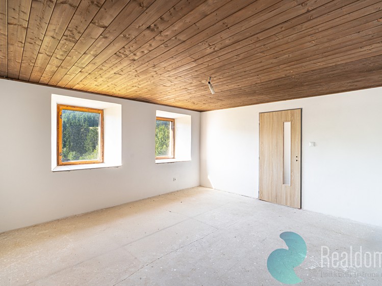 Prodej chalupy 290 m², pozemek 1 067 m² - foto 2