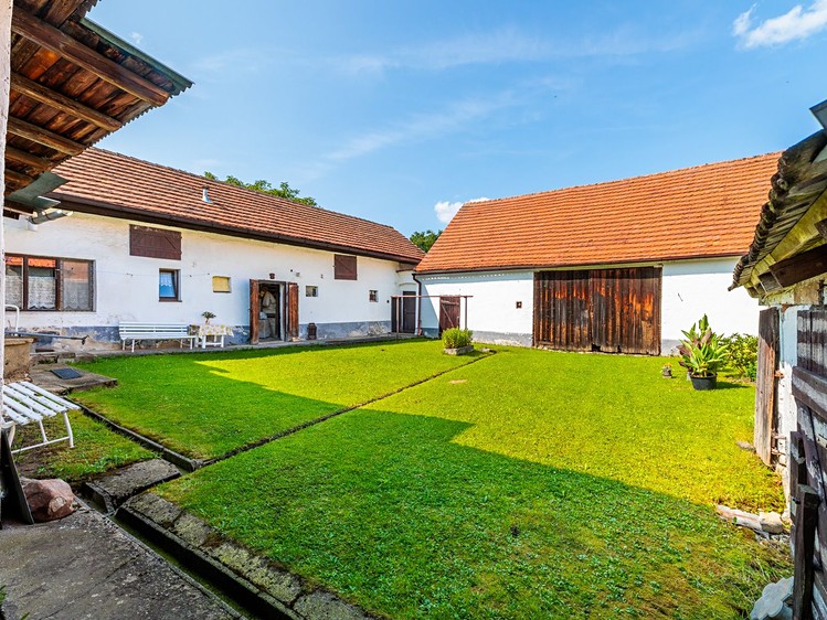 Prodej zemědělské usedlosti 138 m², pozemek 2 255 m² - foto 4