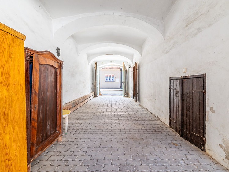 Prodej vícegeneračního domu 100 m², pozemek 361 m² - foto 5