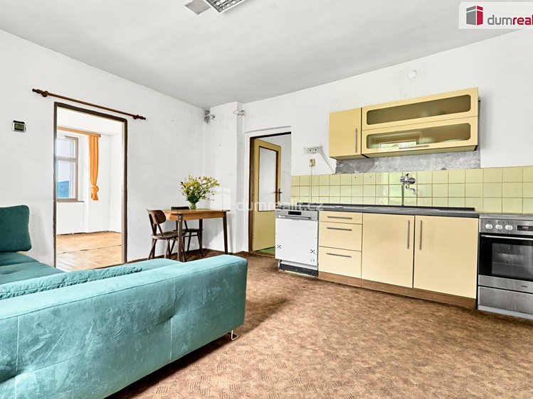 Prodej rodinného domu 531 m², pozemek 1 722 m² - foto 4