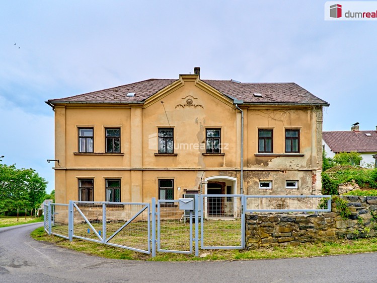 Prodej rodinného domu 531 m², pozemek 1 722 m² - foto 1