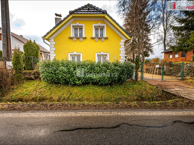 Prodej rodinného domu 100 m², pozemek 404 m² - foto 1