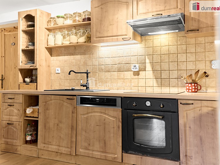 Prodej rodinného domu 100 m², pozemek 404 m² - foto 8