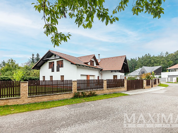Prodej rodinného domu 352 m², pozemek 1 401 m² - foto 5