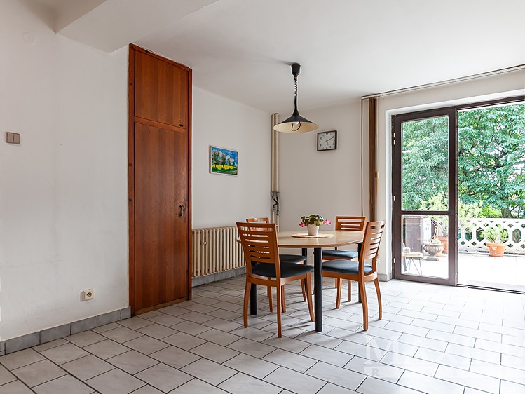 Prodej rodinného domu 270 m², pozemek 868 m² - foto 6
