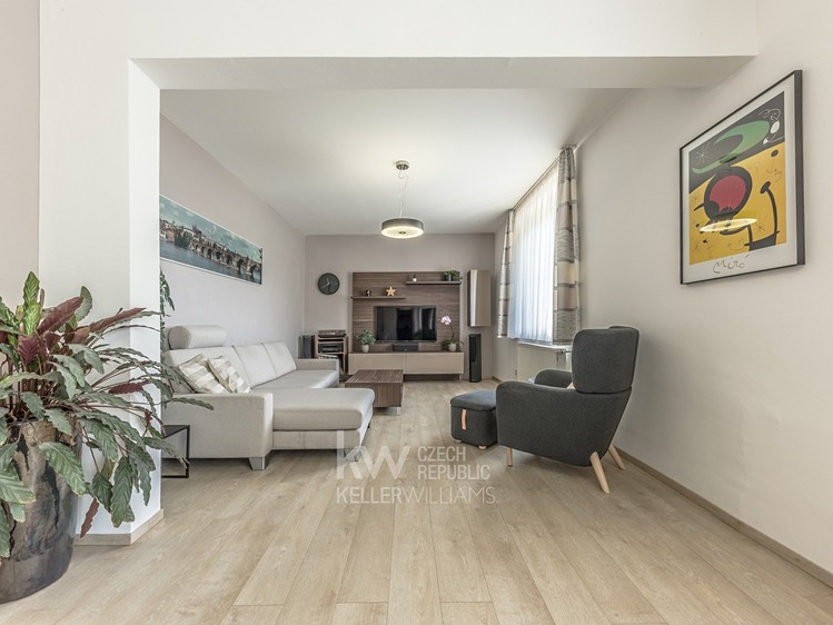 Prodej rodinného domu 131 m², pozemek 790 m² - foto 7
