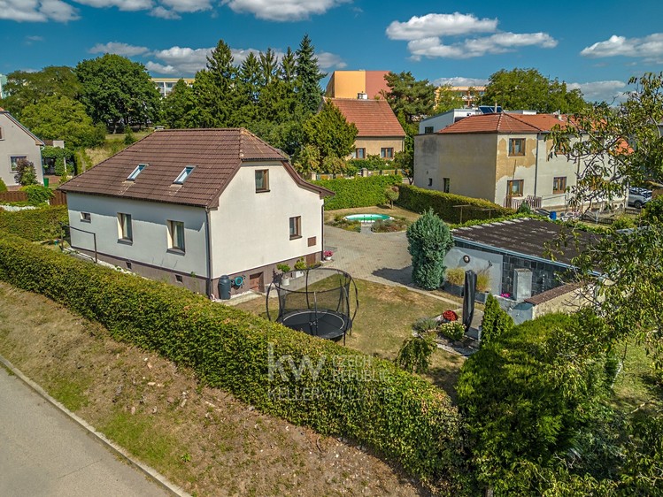 Prodej rodinného domu 131 m², pozemek 790 m² - foto 6