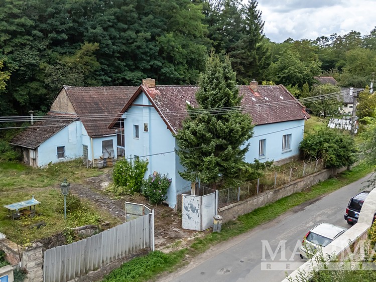 Prodej rodinného domu 200 m², pozemek 3 645 m² - foto 1