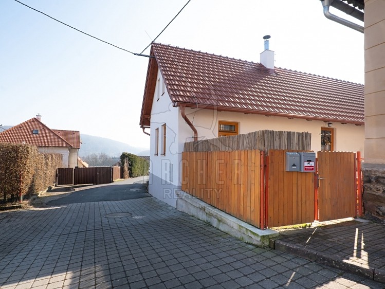 Prodej rodinného domu 68 m², pozemek 104 m² - foto 1