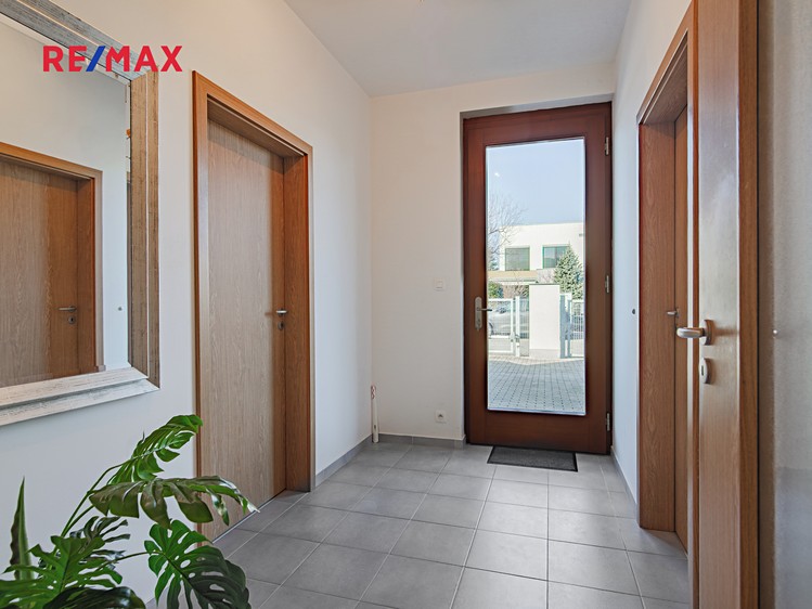 Prodej rodinného domu 148 m², pozemek 803 m² - foto 6