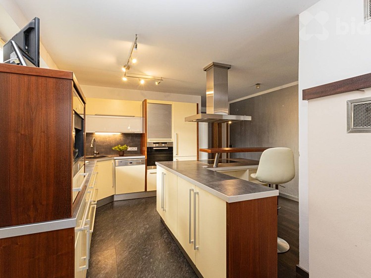 Prodej rodinného domu 282 m², pozemek 1 607 m² - foto 8