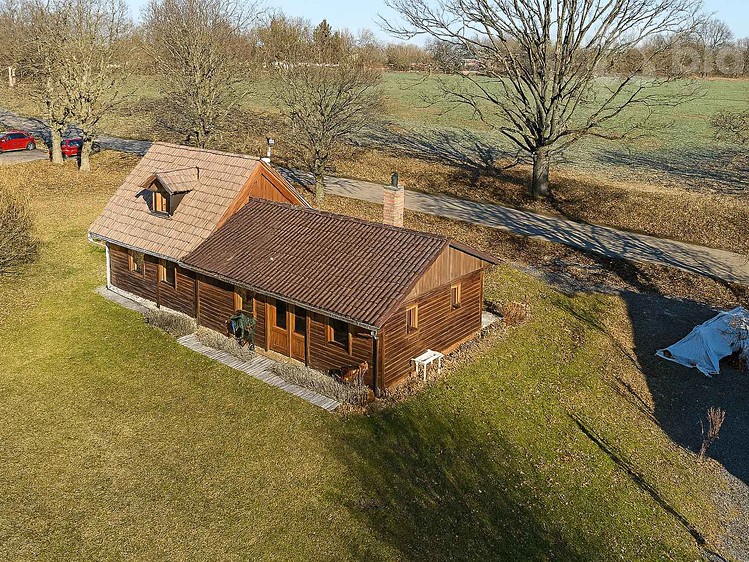 Prodej chaty 110 m², pozemek 656 m² - foto 1