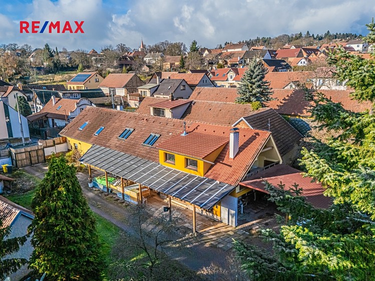 Prodej  vícegeneračního domu 280 m², pozemek 3 453 m² - foto 4