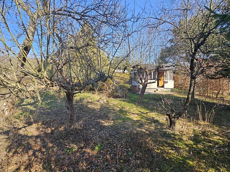 Prodej chaty 21 m², pozemek 390 m² - foto 7
