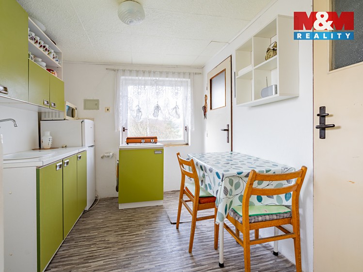 Prodej  chaty 27 m², pozemek 558 m² - foto 5