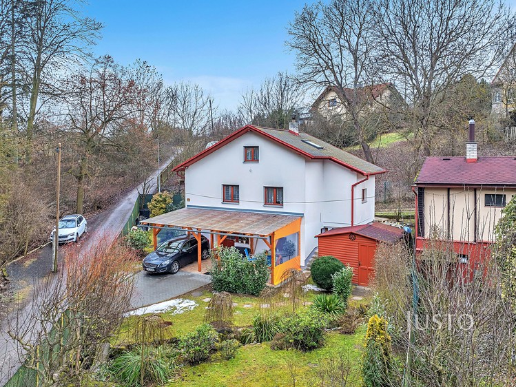 Prodej rodinného domu 107 m², pozemek 409 m² - foto 1