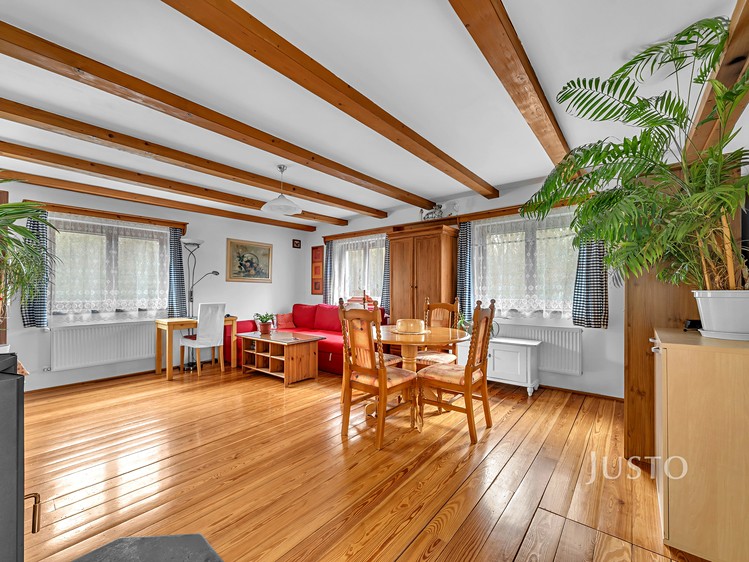 Prodej rodinného domu 107 m², pozemek 409 m² - foto 2
