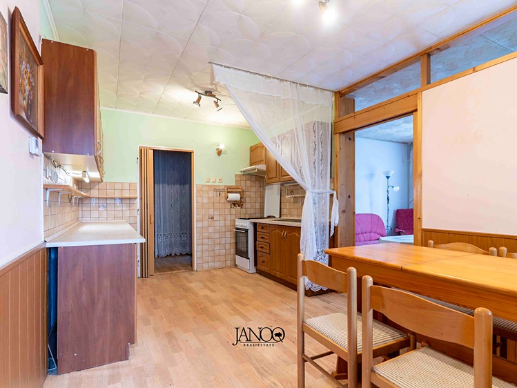 Prodej rodinného domu 100 m², pozemek 774 m² - foto 3
