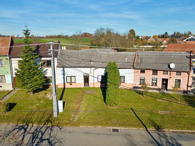 Prodej rodinného domu 107 m², pozemek 410 m² - foto 2