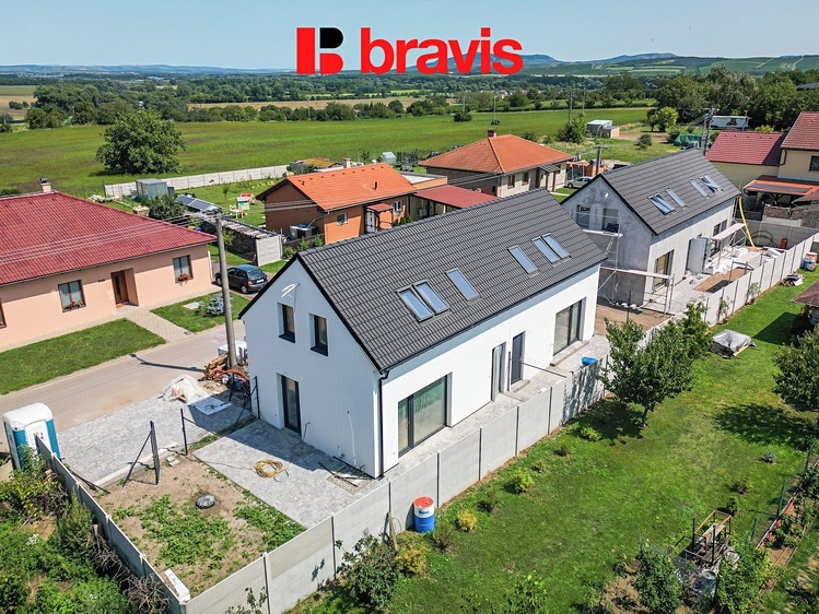 Prodej rodinného domu 80 m², pozemek 150 m² - foto 1