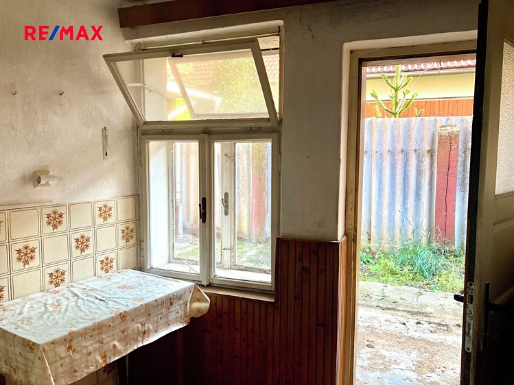 Prodej rodinného domu 90 m², pozemek 219 m² - foto 8