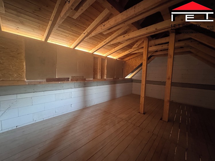 Prodej rodinného domu 135 m², pozemek 105 m² - foto 5