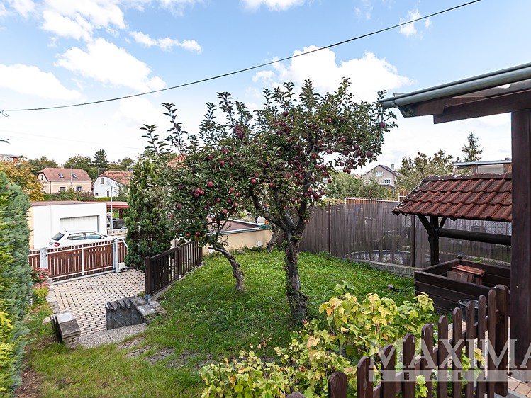 Prodej rodinného domu 230 m², pozemek 348 m² - foto 6