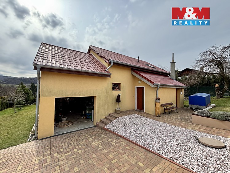 Prodej  rodinného domu 143 m², pozemek 764 m² - foto 3