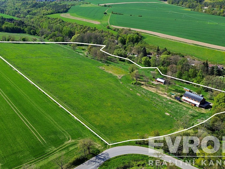 Prodej rodinného domu 260 m², pozemek 70 485 m² - foto 7