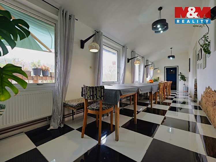 Prodej rodinného domu 240 m², pozemek 4 325 m² - foto 7