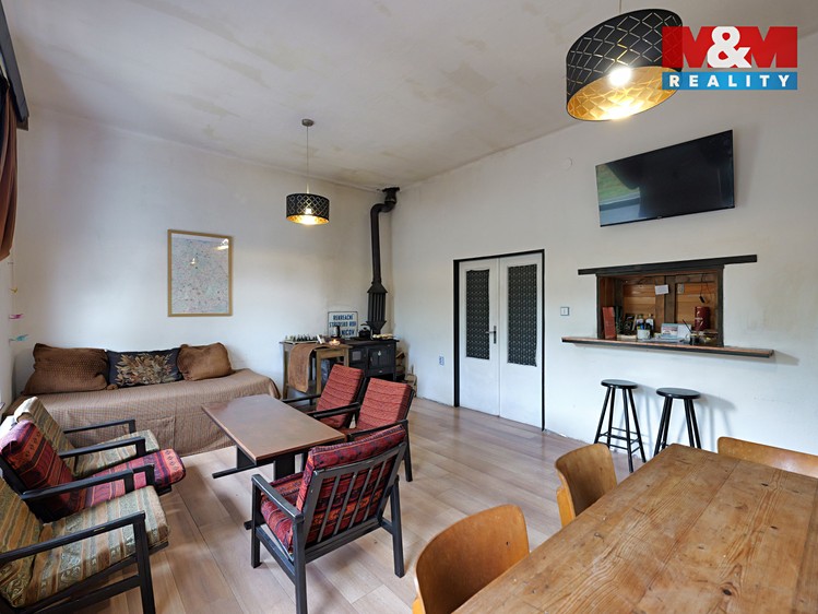 Prodej rodinného domu 240 m², pozemek 4 325 m² - foto 6