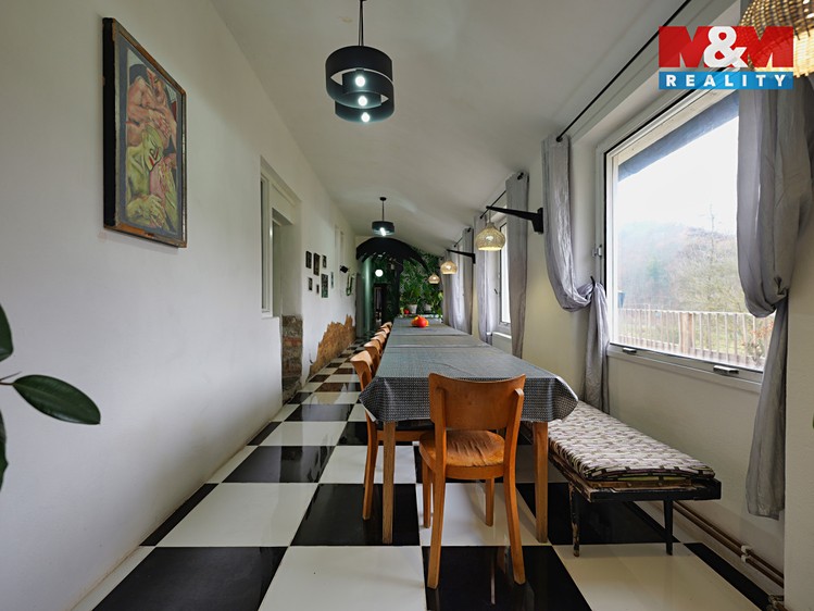 Prodej rodinného domu 240 m², pozemek 4 325 m² - foto 8